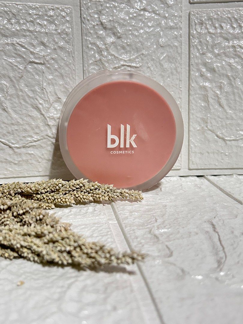 Blk airy matte cushion foundation (Category: Makeup) located in Pasay City. Submitted by lefoj (Listing ID 1345459237, Image 1). Description: Used 3x Rfs: not for me.