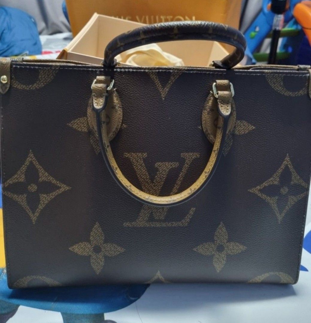 BNIB Louis Vuitton On The Go MM Bag(Guaranteed authentic with receipt) (Category: Bags & Wallets) located in Singapore. Submitted by asira_shi (Listing ID 1345312781, Image 2). Description: Brand New in Box(purchased on Dec 2021) Authentic(faded paper receipt avail) Have never used before. box and paper bag not in perfect condition but you can replace this easily. in person transaction to assure trustworthiness! Selling as i am only using backpac