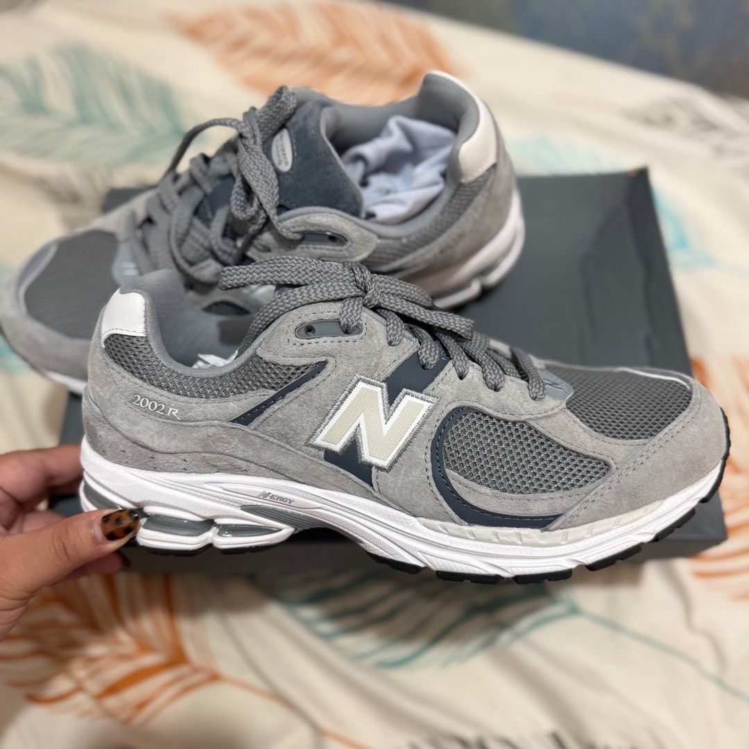 BRAND New: New Balance 2002R (Category: Sneakers) located in Manila. Submitted by darlingdearest (Listing ID 1345445838, Image 2). Description: FOR SALE: New Balance 2002R (Steel & Lead) ‼️‼️ This is BRAND NEW, RFS: Wrong size lang talaga 🥺 See pics for more info about sizing. HMU if interested 💫 Location: Manila/Bulacan ✨ .