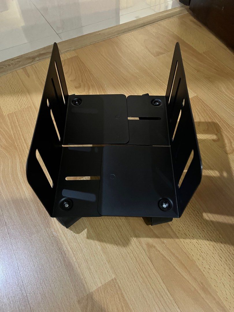 CPU holder (Category: Other Accessories) located in Singapore. Submitted by charliea2 (Listing ID 1345304036, Image 3). Description: Mobile CPU Holder with Lockable Castors Adjustable Size Solid Steel Bought in Jul 2023, no scratch at all. .