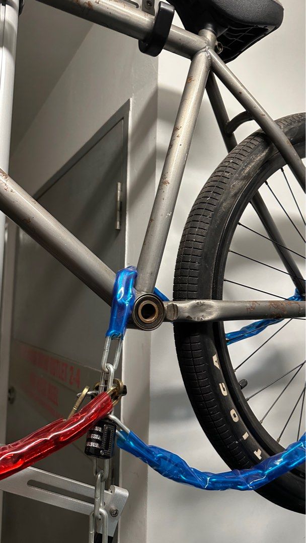 FGFS Volume Vandal (Category: Bicycles) located in Singapore. Submitted by striketwovault (Listing ID 1330482751, Image 3). Description: Fixed Gear Freestyle Bikes for sale!!! Volume Vandal x 1 w/o crankset and BMX (Trickster) Bar!! Selling as is for $290 negotiable, knowing the rarity of it!!! Take and go! Unleash your Michael Chacon, Watchaflocka, Loly Andy Sparks, Ed Wonka (RIP🙏) and many more!! (Too many to name) $250 fastdealz! For more inf