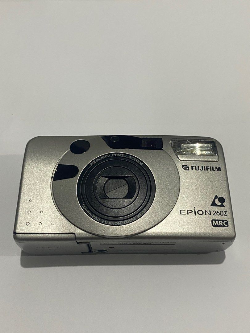 Fujifilm Epion 260z (Category: Cameras) located in Pasay City. Submitted by badthecap (Listing ID 1345421703, Image 1). Description: Fujifilm Epion 260z ~ APS Film Camera ~ 9.5/10 condition ~ No fungus or mold sa lens ~ uses cr123A battery Issue: no display sa mode screen but nagana ang “mode” button No sample photos since di nagamit. Php300+sf .