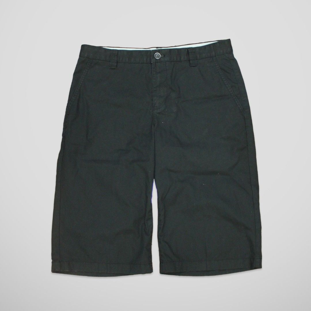 G2000 Jorts (Category: Shorts) located in San Juan City. Submitted by linvs (Listing ID 1345466546, Image 1). Description: Waist: 33 inches Rise: 10.5 inches Length: 24.5 inches Hem: 11 inches Issue: MOP: GCash Shipping Method: Lalamove, J&T.