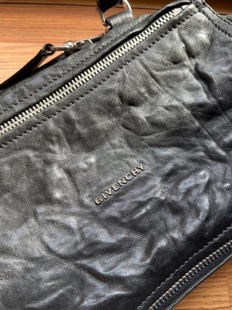 Givenchy Pandora 2 way (Category: Luxury Bags & Wallets) located in Caloocan City. Submitted by thejoyofshopping (Listing ID 1345311254, Image 3). Description: Size: Small Material: wrinkled Sheepskin Leather Color: Black .