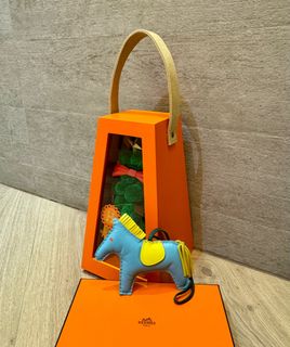 （分類：）位於 。 由 pantone21 提交（商品編號 1345423329，圖片 1）。簡介： 。