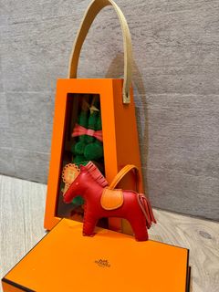 （分類：）位於 。 由 pantone21 提交（商品編號 1345427561，圖片 1）。簡介： 。