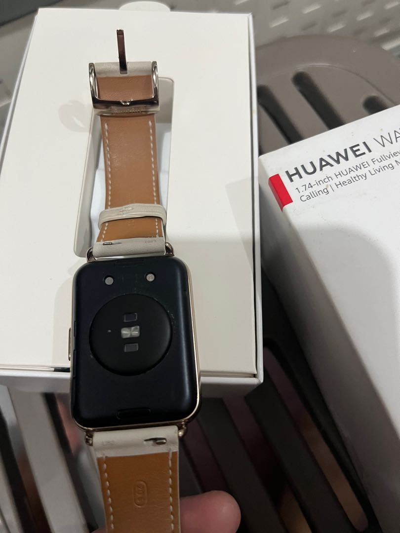 Huawei Watch Fit 2 (Category: Wearables & Smart Watches) located in Pasig City. Submitted by lizzzzygirrrrl (Listing ID 1345447488, Image 2). Description: Rfs: for upgrade.
