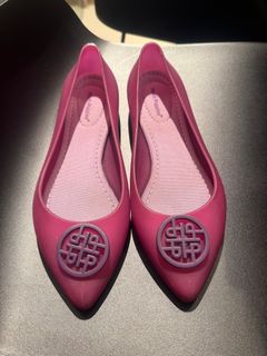 (Category: ) located in . Submitted by Shoppaholic1314 (Listing ID 1345428146, Image 1). Description: .