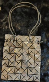 （分類：）位於 。 由 k.m.a 提交（商品編號 1345306117，圖片 1）。簡介： 。