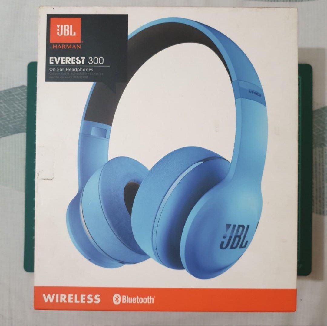 JBL Everest 300 (Category: Headphones & Headsets) located in Cainta. Submitted by envxathan (Listing ID 1345486073, Image 1). Description: JBL Everest 300 for sale! For only 1,500 pesos. Quality of sound did not change since the day bought. Still with box and unused charger and cable. Free shipping metro manila. Note: Foam can be replaced and be bought from other stores..