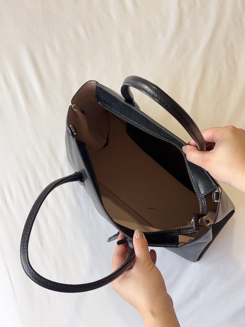 Kate Spade Medium Satchel Bag in Black (Category: Luxury Bags & Wallets) located in Manila. Submitted by strawberrymoonlight (Listing ID 1345367120, Image 2). Description: Original Kate Spade Good condition Issue: Missing sling RFS: Decluttering .