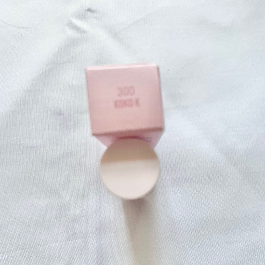 Kylie Jenner matte liquid lipstick shade 300 (Category: Makeup) located in Pasig City. Submitted by deluxuryshop (Listing ID 1345334919, Image 3). Description: Brand new and authentic Selling low and affordable .