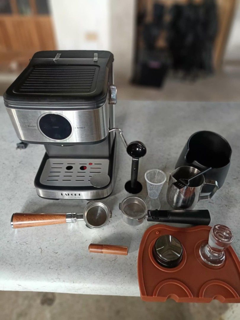 LA espresso Machine with free mocha pot (Category: Coffee Machines & Makers) located in Bulacan. Submitted by js.thriftstore (Listing ID 1345326380, Image 1). Description: brandnew tlaga to pero naopen kaya like new. never nagamit pang business sana kaso nakabili mas malaki kaya hindi nagamit to.