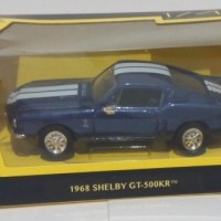 Modèle Réduit Mustang Shelby GT500KR 1968 1/18 - Métal, Portes Et Capot Ouvrants, Roues Directionnelles - Voiture De Collection En Boîte Vitrine