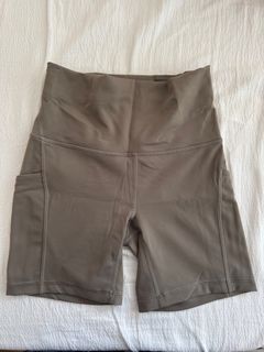 （分類：）位於 。 由 pwmmoww 提交（商品編號 1345328598，圖片 1）。簡介： 。