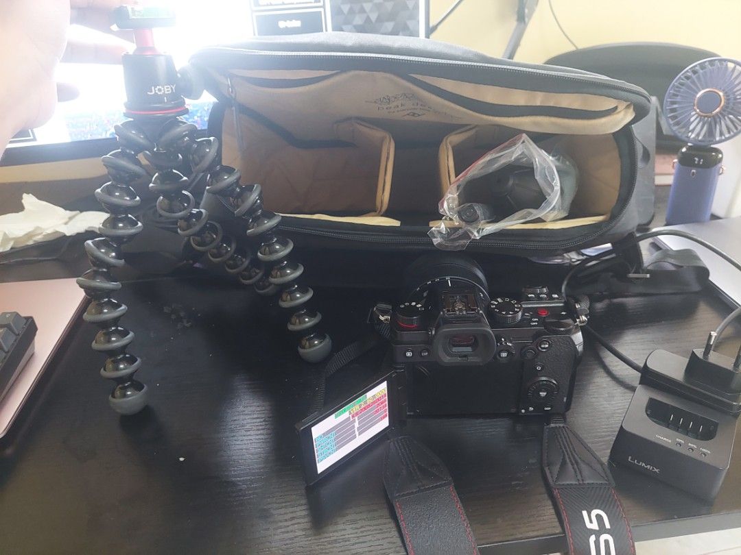 Lumix s5 like new (Category: Cameras) located in Dipaculao. Submitted by aindeegee (Listing ID 1345381945, Image 3). Description: lumix s5 with stock lens of 20-60mm condition is like new shutter count is around 20k included are peak design everyday sling bag 10L joby gorillapod charger, original battery, original sling for the camera. pwedeng delivery pero best option is meetup, just near cabanatuan or near manila.