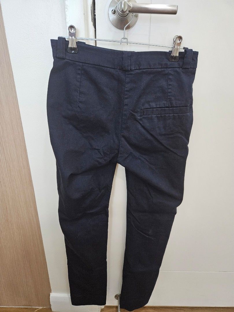 Mango Navy Blue Slim Chinos Trousers (Category: Other Bottoms) located in Taguig. Submitted by declutter.project (Listing ID 1345337000, Image 2). Description: Authentic.