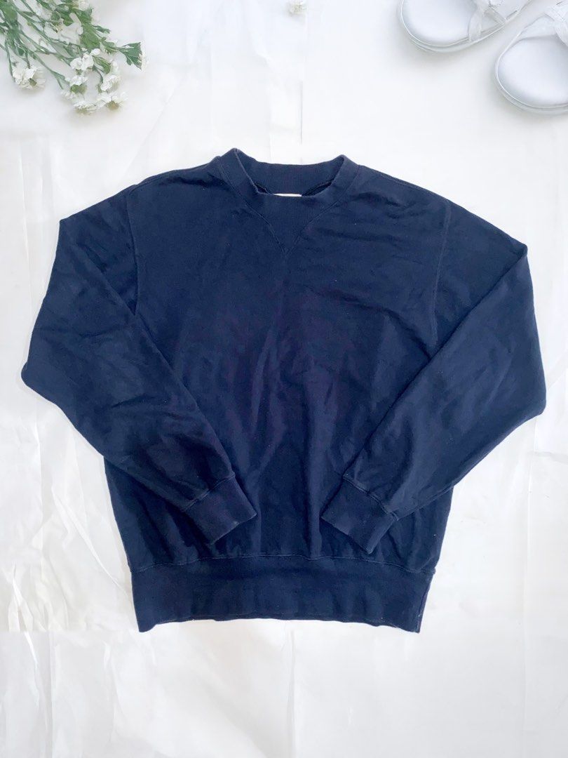 Marine Uniform Navy Sweater by A. BLUE (Category: Coats, Jackets and Outerwear) located in Valencia. Submitted by jhnkrby23 (Listing ID 1345386270, Image 1). Description: Marine Uniform Navy Sweater by A. BLUE Width 23 Length 27.5 Sleeve 25 Excellent condition 1000 shipping at buyers expense.