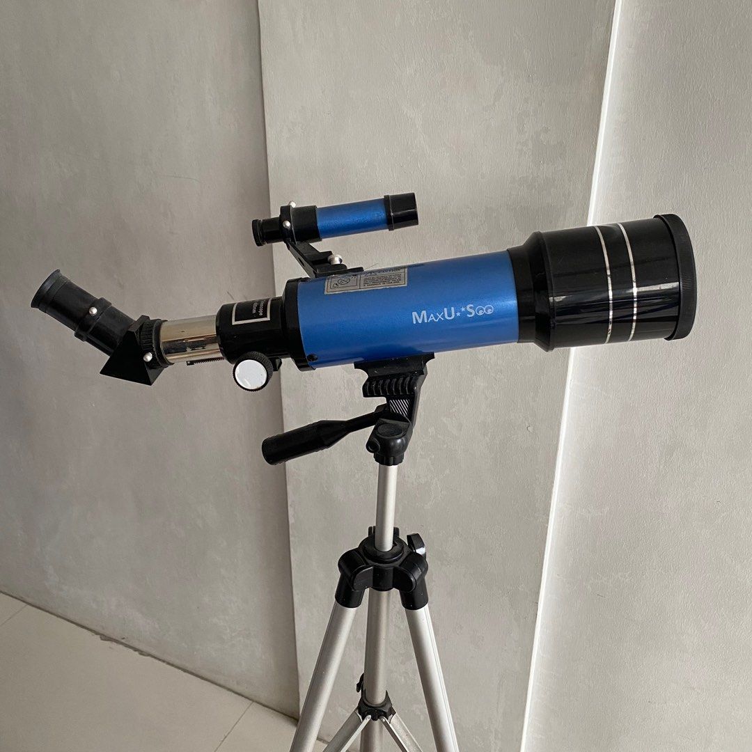 Max U See 400x70mm Kids Telescope (Category: Tripods & Monopods) located in Bulacan. Submitted by puzzles_piece (Listing ID 1345470968, Image 3). Description: Issue: Broken lens AS IS Idk how to operate this No inclusions Tripod is a little bit flimsy.