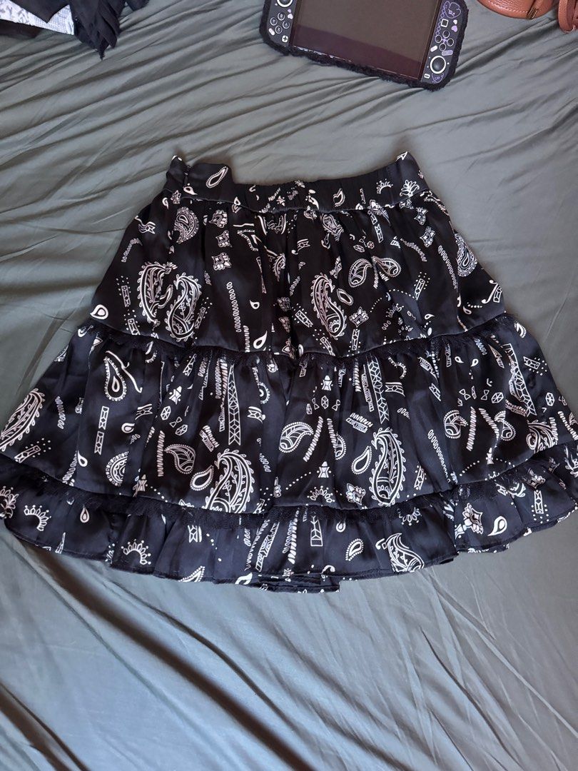 Mini layered skirt (Category: Skirts) located in Mandaluyong City. Submitted by declutcore (Listing ID 1345402795, Image 1). Description: Free when you buy 500 worth of my listing .