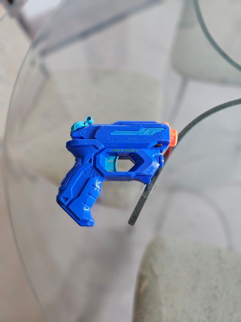 Nerf Guns Bundle (Category: Action & Battle Toys) located in Singapore. Submitted by usfret (Listing ID 1345309947, Image 8). Description: Nurf Gun bundle. total 6 pieces..