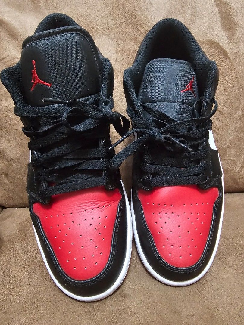 Nike Air Jordan 1 Low Bred toe (Category: Sneakers) located in Muntinlupa City. Submitted by alt1818 (Listing ID 1345423957, Image 3). Description: preloved original Nike Air Jordan Low Bred toe . us 10 used a few times. needs cleaning #prelovedNike #prelivedNikemensshoes.