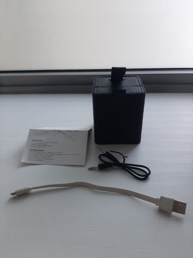 Portable fabric Bluetooth speaker