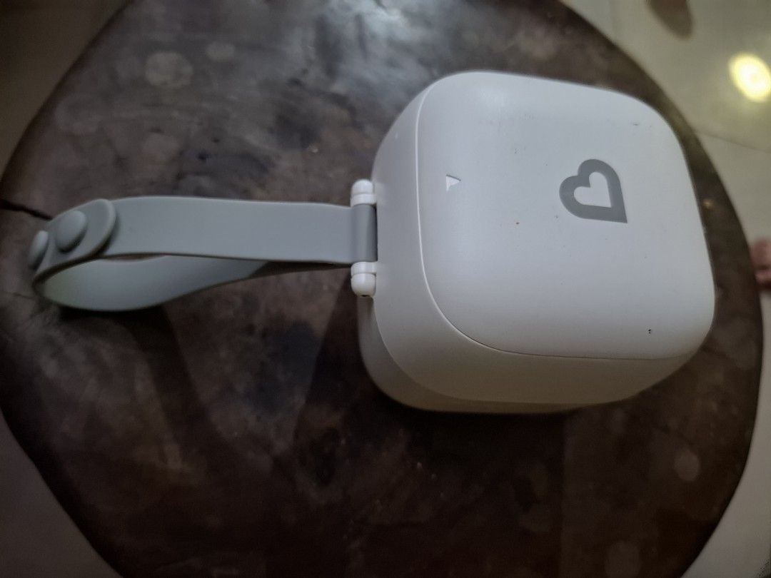 Portable sterilizer by Munchkin (Category: Other Babies Going Out Needs) located in Las Pinas. Submitted by lynnsite (Listing ID 1345313250, Image 3). Description: opened but never used.does not come with box, only charger and manual.