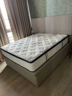(Category: ) located in . Submitted by rrpdraws (Listing ID 1345382669, Image 1). Description: .