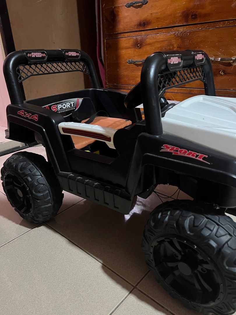 Rechargeable Car (Category: Babies & Kids Fashion) located in Quezon City. Submitted by tammys_closet (Listing ID 1345321948, Image 2). Description: Loob ng bahay lang nilaro bihira pa.. With remote control With charger Pick up Meet up with dp of 500 (SM fairview/Fairview terraces/Robinsons Novaliches) Call/txt for taster transaction 09922452774.