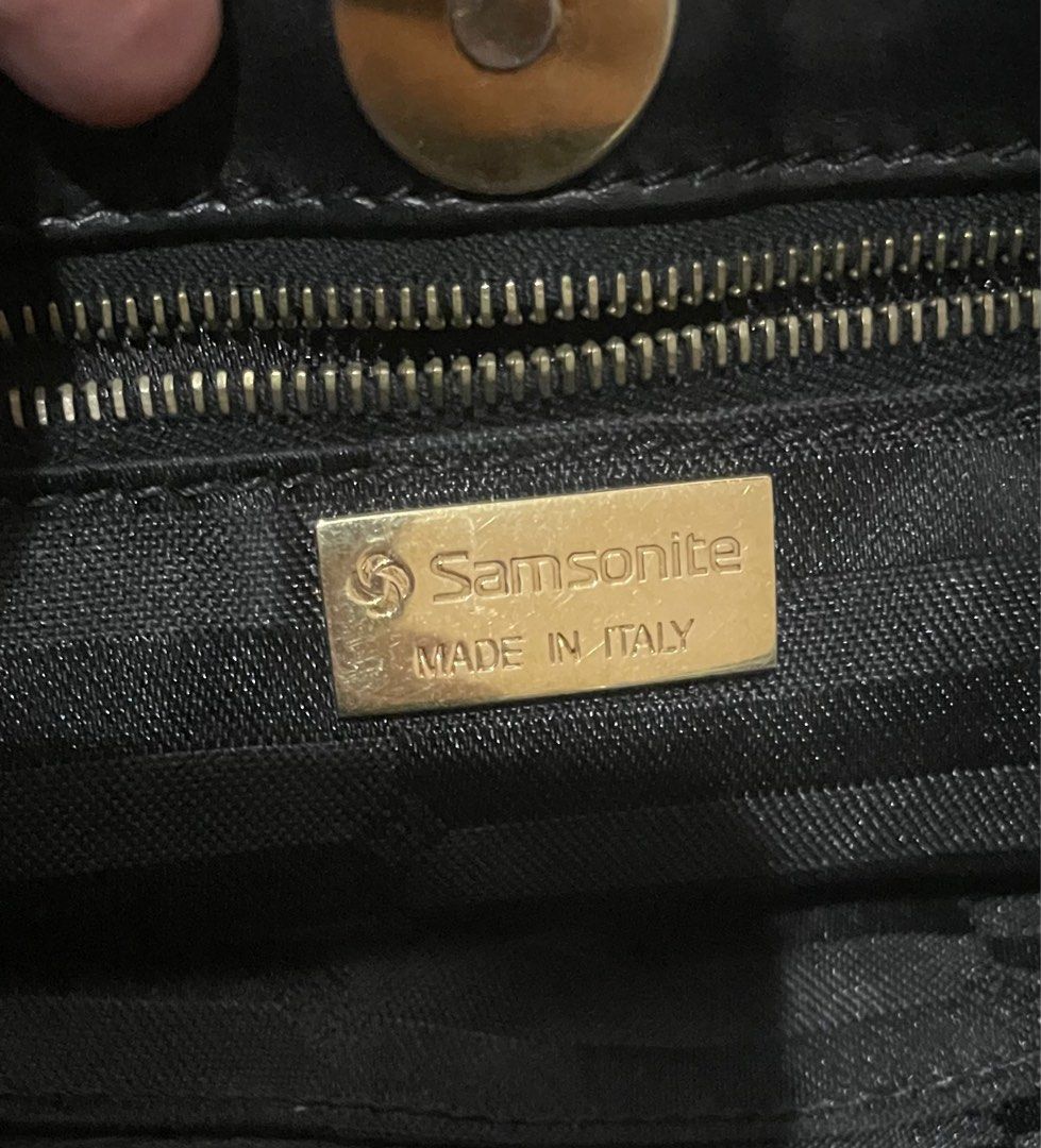 Samsonite Vintage Small Kili Bag (Category: Luxury Bags & Wallets) located in Pasig City. Submitted by lilhermes (Listing ID 1345461730, Image 3). Description: Original Samsonite, this a vintage small kili bag, the hardware still in gold condittion with normal sign of usage, .