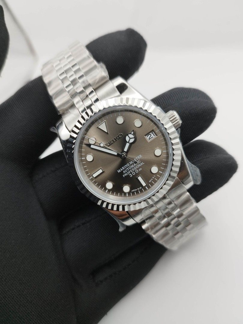 Seiko datejust seikolex (Category: Women's Watches) located in Quezon City. Submitted by ars_watches (Listing ID 1345504212, Image 3). Description: original Seiko nh36 movement 36mm case dm sapphire glass wind hacking mechanism 904L stainless steel aftermarket base 904L stainless steel aftermarket jubilee strap with box and paper bag.