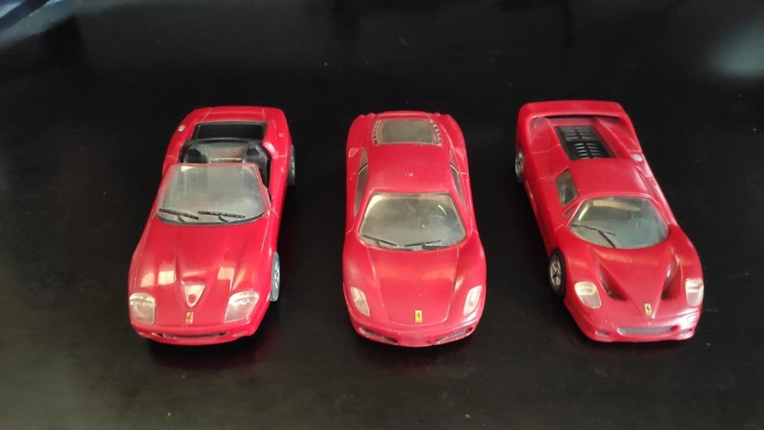 Shell Ferrari collection toy cars (Category: Vehicle & Diecast Models) located in Mandaue City. Submitted by fsmfsm (Listing ID 1345341468, Image 1). Description: 180 each no box signs of long storage Ferrari Super America F50 F430 scale : 1:38.