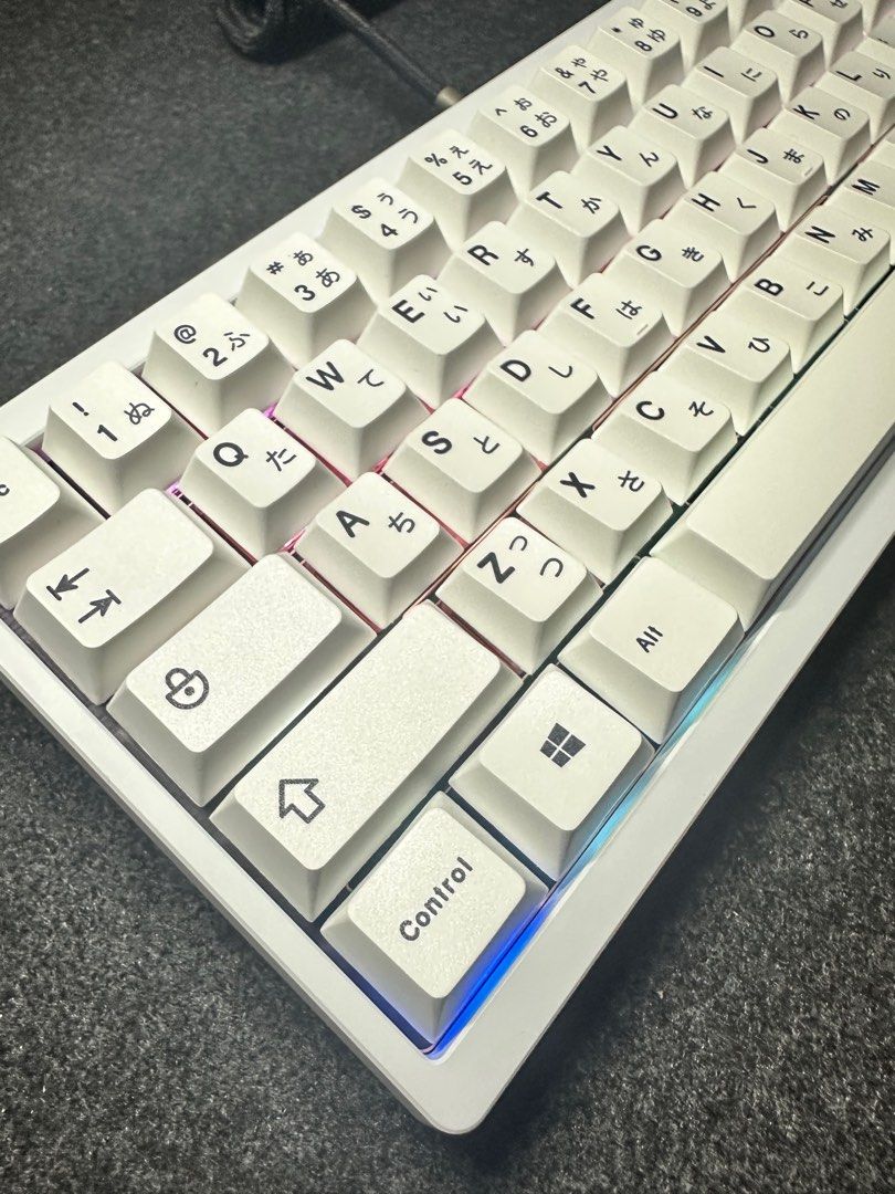 [SILENT] Lucky65V2 Wireless Aluminum Custom Mechanical Keyboard (Category: Computer Keyboard) located in Singapore. Submitted by keyboard_boi (Listing ID 1345360234, Image 3). Description: Sound Test: This keyboard features: 🌐 Wireless Connectivity • Dual-mode connection: Bluetooth and 2.4GHz wireless, plus wired USB-C support • Enjoy low-latency performance and up to 100 hours of battery life with a powerful 3750mAh battery 🏗 Aluminum Chassis 