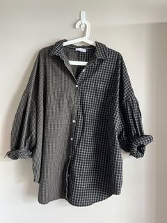 (Category: ) located in . Submitted by myclosetsale (Listing ID 1345385192, Image 1). Description: .