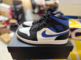 (Category: ) located in . Submitted by SneakerheadMY (Listing ID 1345396142, Image 1). Description: .