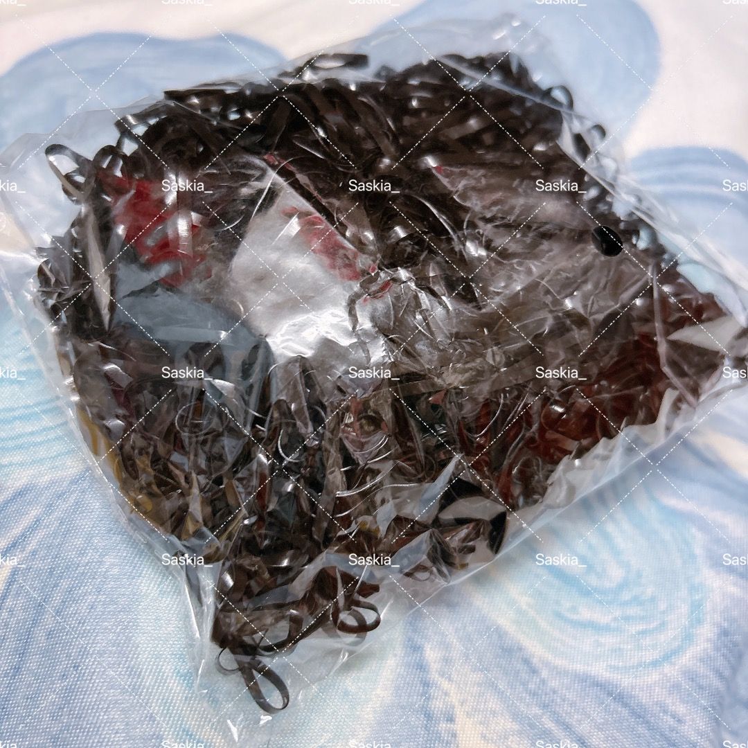包平郵）黑色小皮筋黑色髮飾彈力頭繩細款橡皮筋黑色橡筋仔, 女裝, 手錶及配件, 髮飾- Carousell