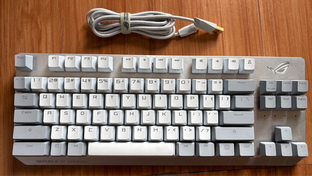 Asus ROG Strix Scope NX TKL Moonlight White (Category: Computer Keyboard) located in Pasig City. Submitted by chizatlauren (Listing ID 1345578840, Image 1). Description: Asus ROG Strix Scope NX TKL Moonlight White For Sale Only Inlcusions: - ROG Strix Scope NX TKL - Mechanical Keyboard (barely used) - Original ROG Braided USB A to USB C Cable - Key Switch: ROG NX Switch "Red" Location: Dela Paz, Pasig Meetups: Ayala Feliz Mall / Sta. Lucia Mall S