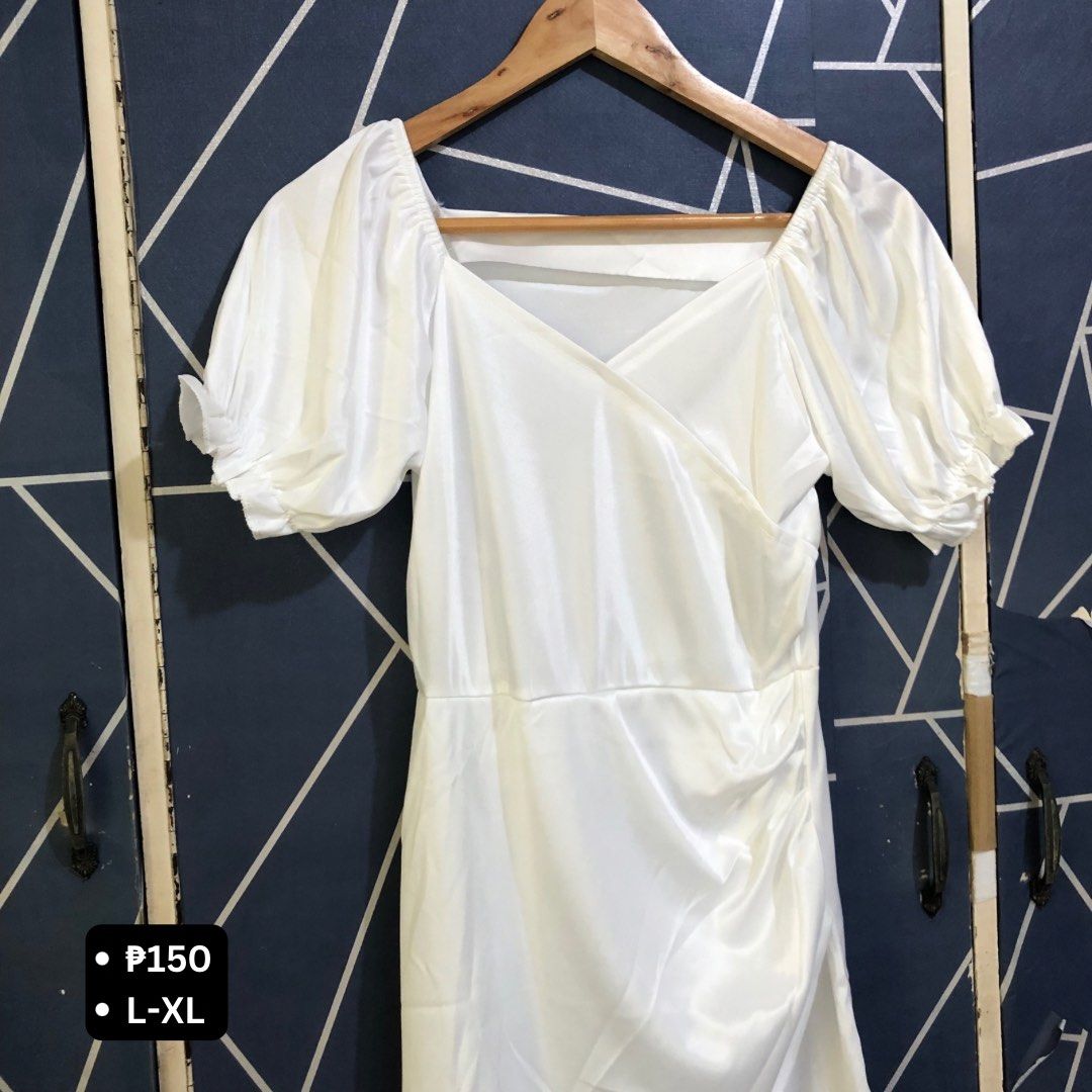 Brand new formal white dress (Category: Dresses) located in Manila. Submitted by reenedyn0909 (Listing ID 1341992864, Image 2). Description: XL.