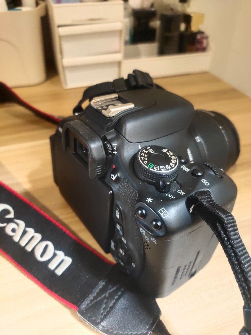 Canon 600D (Category: Cameras) located in Antipolo. Submitted by jakejanhael (Listing ID 1345669262, Image 2). Description: Canon 600D Free: 50mm lens Camera bag 8gb SD Card Battery Honest Issues: Vignette on screen but won't affect the picture. Some part of picture using stock lens is blurred but may extra lens naman (50mm) Reason for selling: Di na nagagamit naka stock nalang..