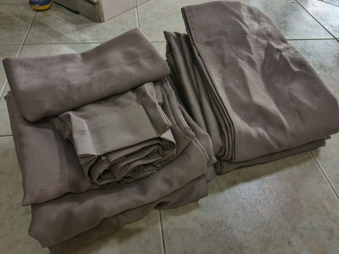 Curtain