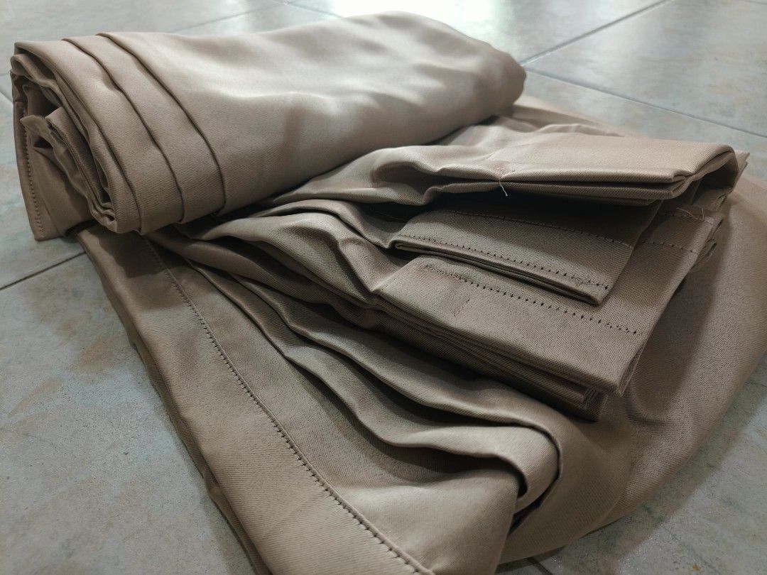 Curtain
