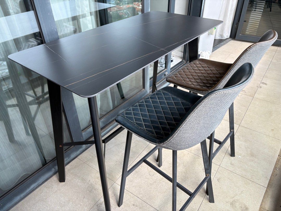 Dining Table Set (Category: Tables & Sets) located in Singapore. Submitted by kontaro (Listing ID 1345524937, Image 2). Description: Outdoor table and 2 chairs. Pick up at Bugis or delivery arranged by buyer .