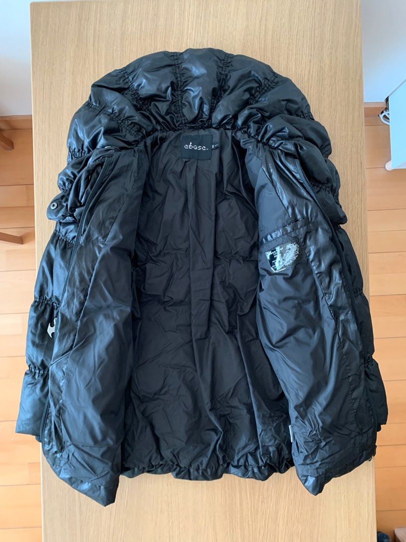 Down Jacket （分類：外套及戶外衣服）位於 Hong Kong。 由 b_collage 提交（商品編號 1345582105，圖片 5）。簡介： Size S Shoulder: 14in Chest: 17in Sleeve: 24in Length: 28in 80% Down 20% Feather。