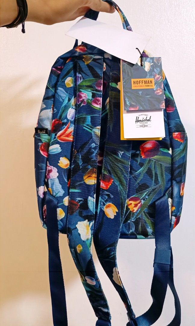 Herschel Nova (Category: Backpacks) located in Quezon City. Submitted by margsstuff (Listing ID 1345709236, Image 2). Description: Authentic 100 %.