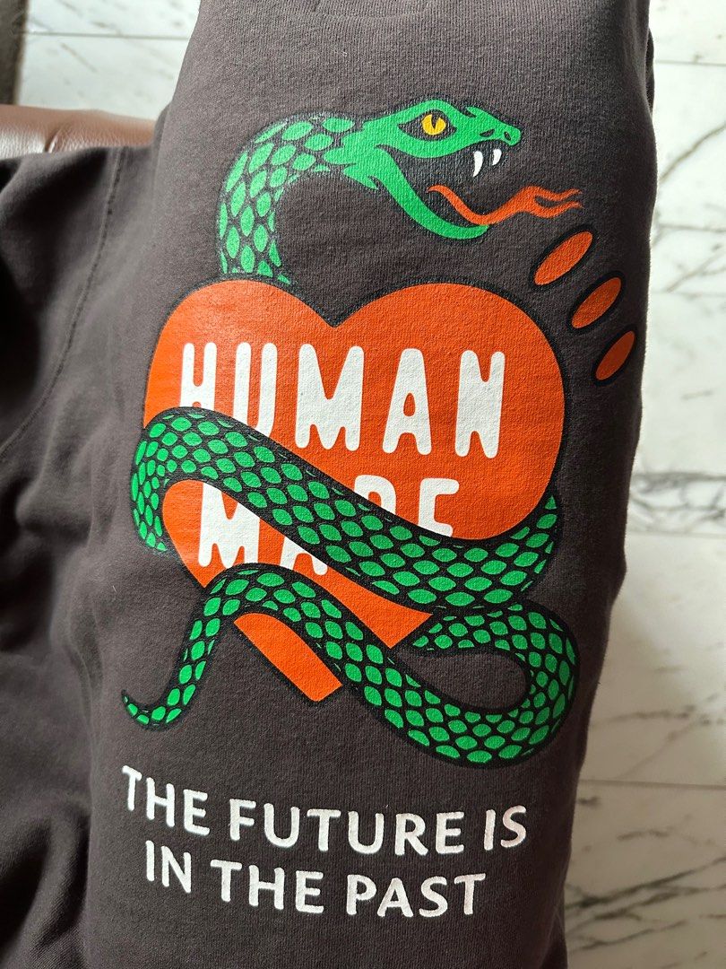 Human Made TSURIAMI SWEATSHIRT 2025 Year of Snake- M size, 名牌