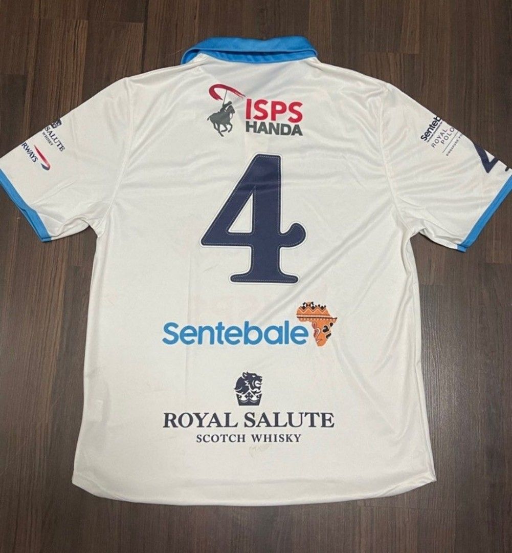 Jerseys (Category: Activewear) located in Singapore. Submitted by dr_se7en (Listing ID 1345589617, Image 4). Description: Too big for me hence selling both at a cheaper price. Conditions are good. Each at $28 but both at $50..