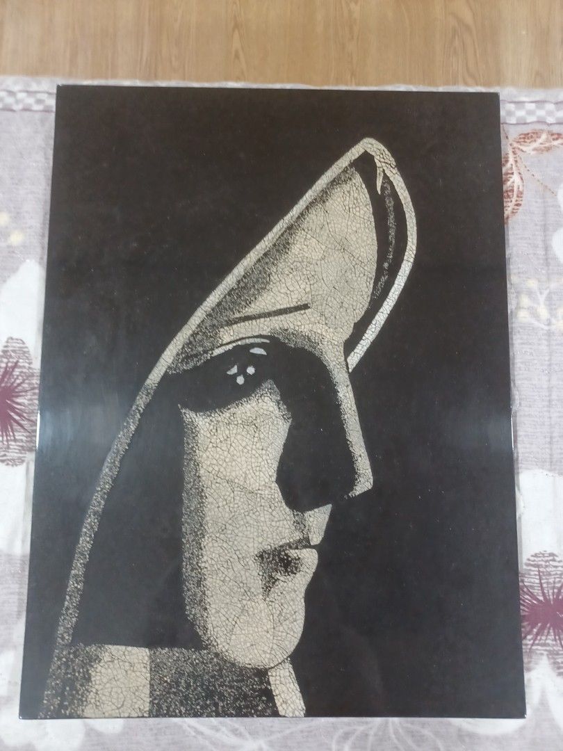 laminated picture