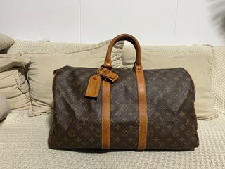 (Category: ) located in . Submitted by ruipsluxuryco (Listing ID 1345618735, Image 1). Description: .