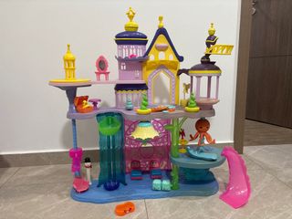 (Category: ) located in . Submitted by ainiapril (Listing ID 1345657728, Image 1). Description: .